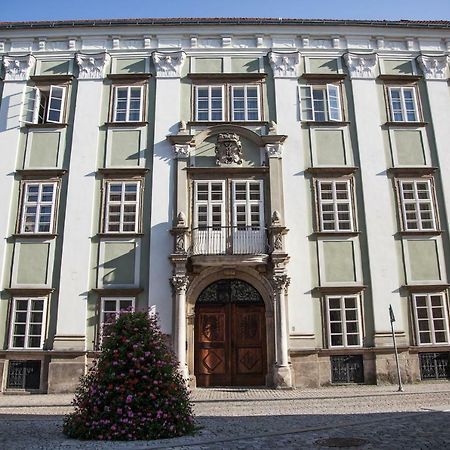 Hotel Althansky Palac Znojmo Exterior foto