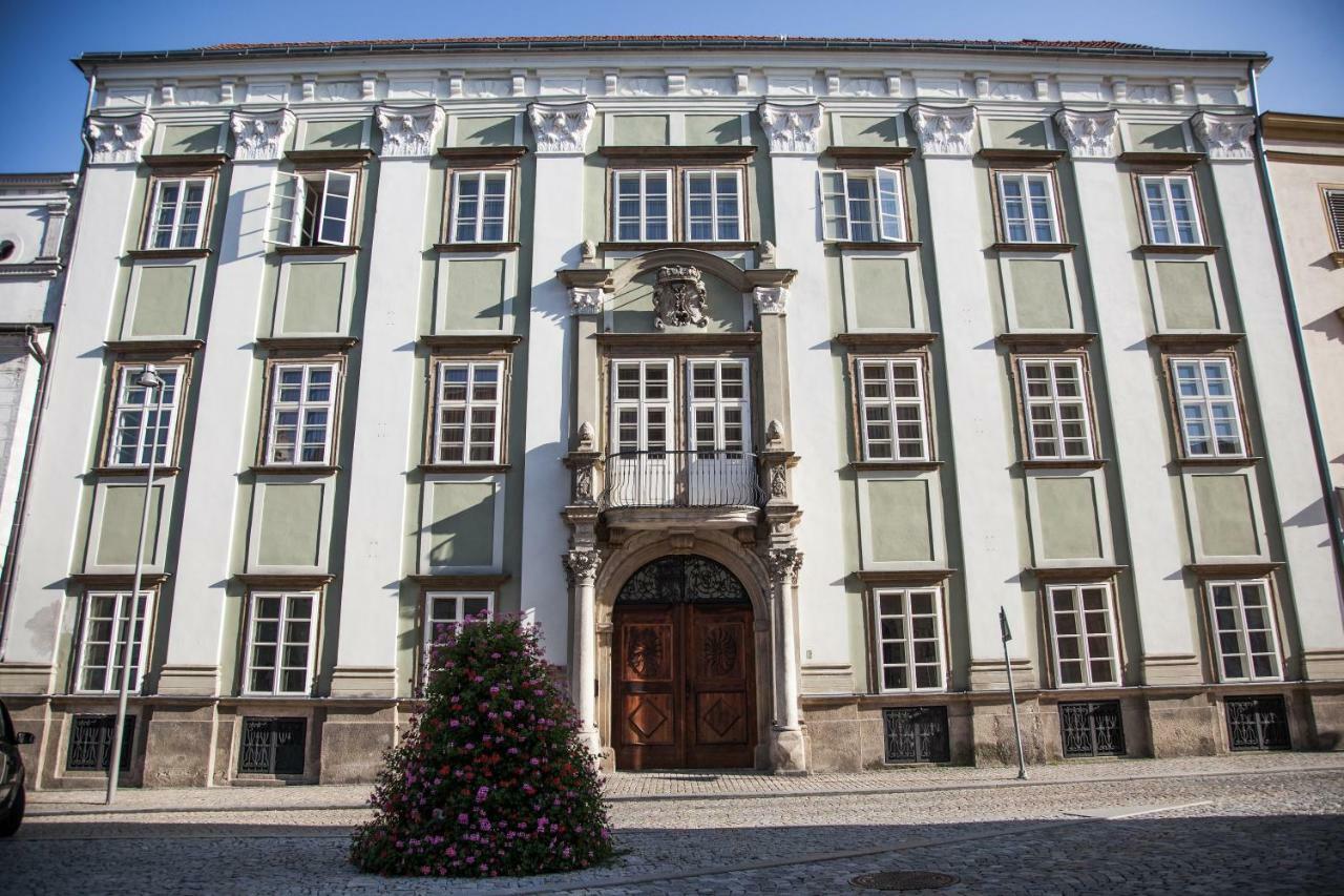 Hotel Althansky Palac Znojmo Exterior foto